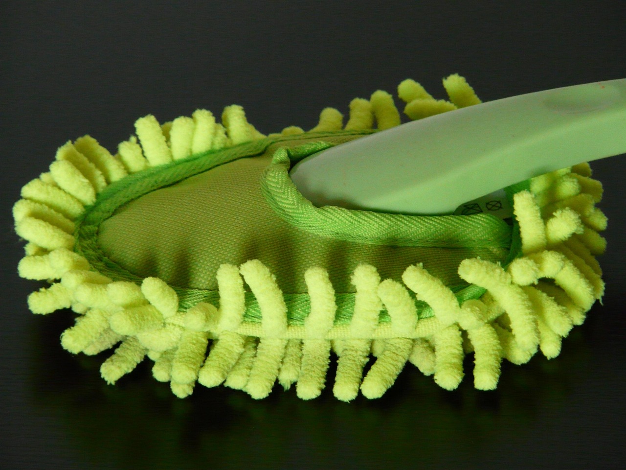 feather duster, dust off, wall broom, ceiling broom, dust broom, dust mop, household appliance, dust, green, neon green, working device, household, to wipe, broom, cleaning, clean, feather duster, feather duster, feather duster, feather duster, feather duster, dust off, dust mop, dust, broom, broom, broom, cleaning, cleaning, cleaning, clean, clean